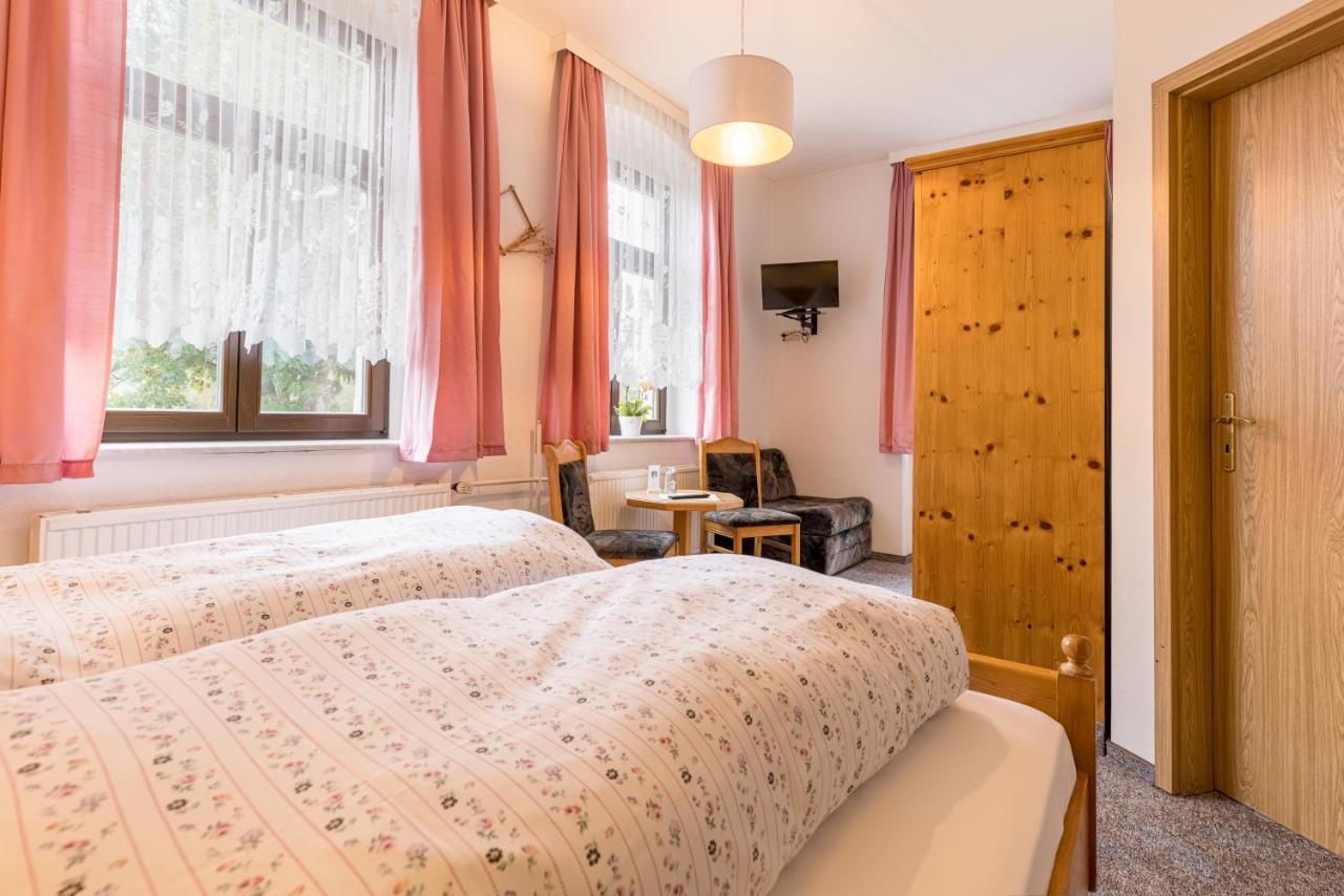 אולברנהאו Hotel Carola מראה חיצוני תמונה
