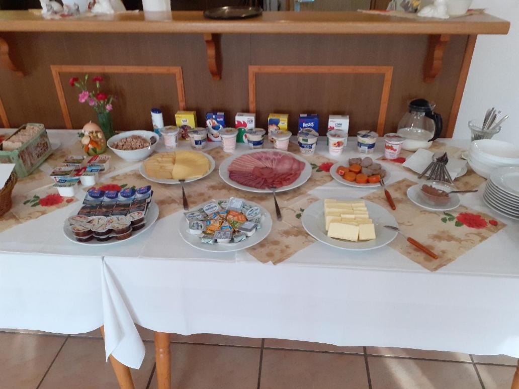 אולברנהאו Hotel Carola מראה חיצוני תמונה
